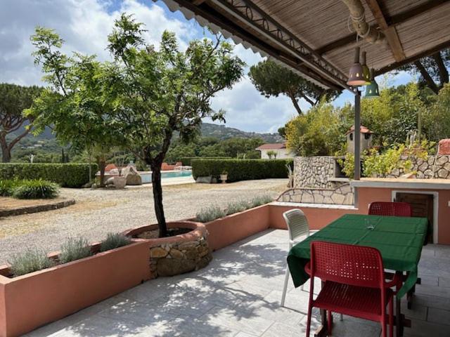 Residence Melograno Capoliveri  Luaran gambar